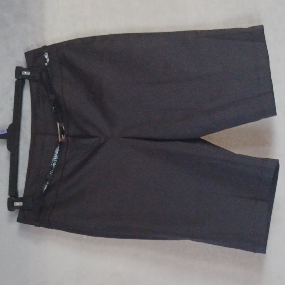 Sharagano Women's Brown Pedal Pusher Dress Bermuda Shorts Size 10 W/Belt.